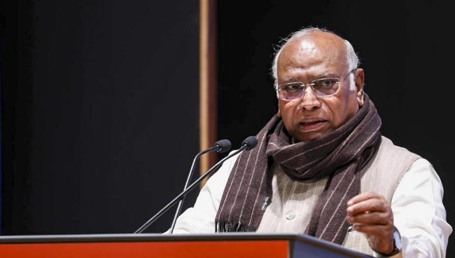 AI समिट में तकनीकी खामियों पर माफी, विपक्ष ने बताया ‘सरकारी कुप्रबंधन’