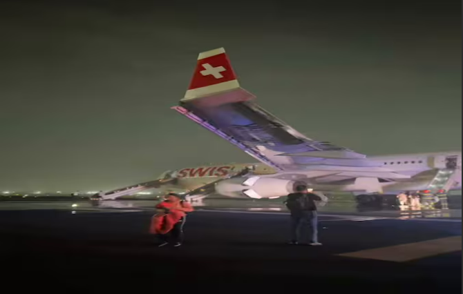 दिल्ली एयरपोर्ट पर टेकऑफ से पहले विमान में लगी आग, सतर्कता से टला बड़ा हादसा